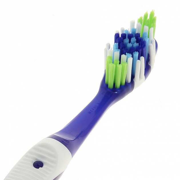 Зубная щетка Комплекс Пятисторонняя чистка Oral B P&G, средняя 000000000001093295
