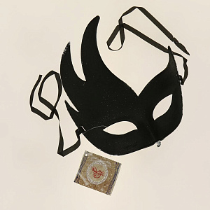 Карнавальная маска Жарптица черная из пластика (ПВХ) с атласной лентой для крепления на голове / 16х20х7см арт.75231 000000000001163344