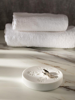 Мыльница DE'NASTIA Гравировка цветы белый полирезина 000000000001218905