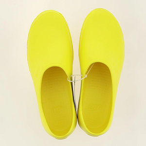 Галоши женские р.39 AYO желтый выполнены из ЭВА, обладающего антибактериальными и противогрибковыми свойствами, легкостью. Удобная колодка 000000000001206266