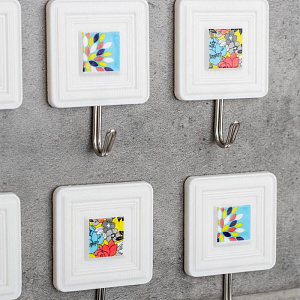 Набор крючков 9шт Галерея цветы на липучке пластик 000000000001211453