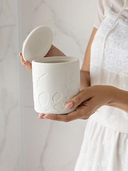 Органайзер универсальный (для косметики, ванных аксессуаров) DE'NASTIA Тиснение цветы белый полирезина 000000000001213497