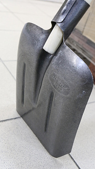 Лопата совковая с черенком 000000000001170782