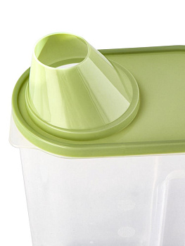 Контейнер 2,5л для сыпучих продуктов/для кормов с дозатором зеленый полипропилен 000000000001227840