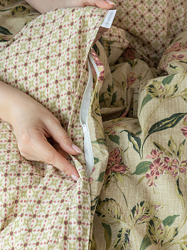 Комплект постельного белья2спDE'NASTIA (пододеяльник175х210смПростыня215х240смНаволочки70x70см-2шт)VisionЦветы/ОрнаментЗеленыйТемно-розовыйЖатыйХлопок 000000000001227506