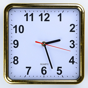 Часы настенные 22см квадратные пластик 000000000001209207