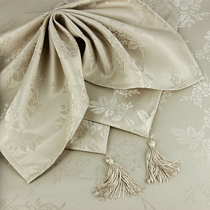 Набор 7 предметов DE'NASTIA Торжество скатерть 150х230см + салфетки 6шт бежевый 100%Полиэстер E020075 000000000001099653