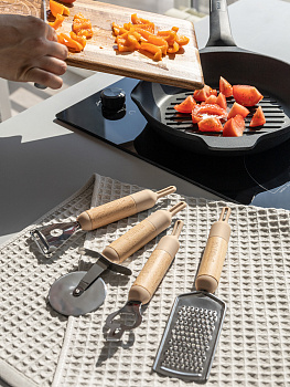 Терка 25,7x5,9см DE'NASTIA деревянная ручка из бука бежевый нержавеющая сталь 000000000001213987