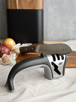 Точилка для ножей 22,5x4x9см DE'NASTIA трехэтапная заточка+заточка ножниц черный пластик 000000000001218767