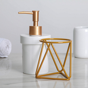 Дозатор для жидкого мыла ДОЛЯНА Геометрика на подставке золотой керамика 000000000001211479