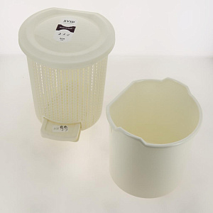 Контейнер для мусора с педалью, объем 6 литров, внутреннее ведро-вставка со скрытыми ручками, цвет айвори, SV4064АЙВ 000000000001190781