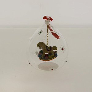 Новогоднее подвесное украшение Лошадка из стекла и полирезины / 8x7x11 см арт.78366 000000000001191397