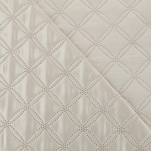 Покрывало DeN Палермо 240х260 атл/мат молочный геом2 U000234 000000000001203062