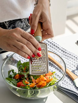 Терка 11x5,5см DE'NASTIA деревянная ручка из бука мятный нержавеющая сталь 000000000001213986