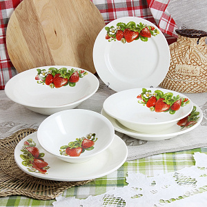 Миска Клубника Новая Кубаньфарфор, 20 см 000000000001068978