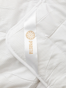 Одеяло Евро 200x220см DE'NASTIA теплое всесезонное релакс эффект белый полиэстер 000000000001219102