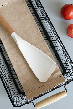 Ложка для мультиварки29x7смDE'NASTIAдеревянная ручка молочный бук/силикон/нейлон 000000000001228987