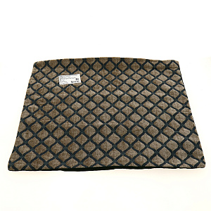 Наволочка декоротивная интерьерная с застежкой-молнией. Состав ткани - 100 № п/э. Дизайн - геометрические фигуры. Переплетение ткани 000000000001190845