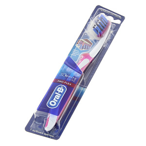 Зубная щетка 3D White Luxe Pro-Flex Oral B P&G, средняя 000000000001093293