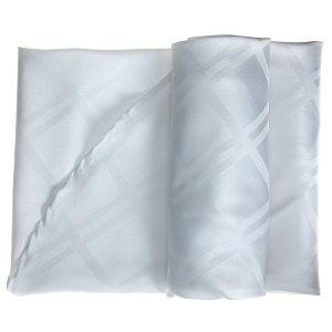 Скатерть DE'NASTIA Риволи D150см белый 100%Полиэстер E020088 000000000001108229