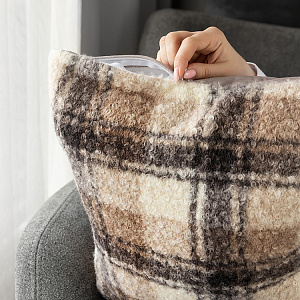 Наволочка декоративная 45х45см DE'NASTIA клетка на молнии бежевый/черный букле полиэстер 000000000001226976