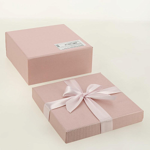 Коробка 17x17x7см подарочная с бантом розовый/розовая лента 000000000001205114