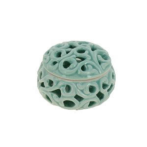 Декоративная Голубая резная шкатулка (фарфор) / 7,5X7,5X4,5см арт.79187 000000000001195731