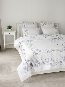 Комплект постельного бельяСемейный(пододеяльник145x210см,простыня230x260см,наволочки50х70-1шт/70х70-1шт)DE'NASTIA FLOWERSбелый/синий сатин-твил хлопок 000000000001229609