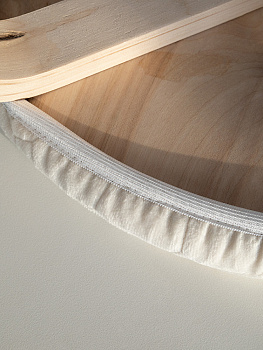 Чехол на табурет 33см DE'NASTIA круглый на резинке молочный полиэстер 000000000001229950