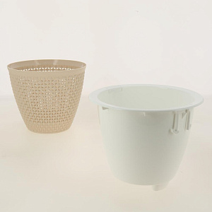 Кашпо со вставкой Ротанг 1,6л цвет Пудровый артикул КШ-6470 пластик 000000000001194627