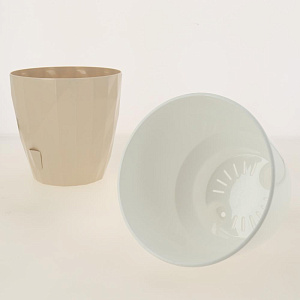 Кашпо со вставкой Соло RUBY 3л цвет Пудровый артикул КШ-6455 пластик 000000000001194630