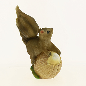 Декоративная фигура 12x6,7x16см ФЕНИКС-ПРЕЗЕНТ Белочка и орех полирезина 000000000001186508