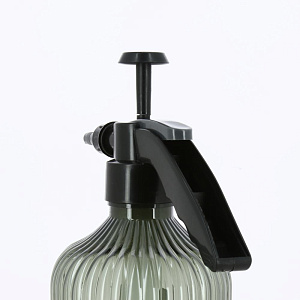 Опрыскиватель для комнатных растений 2л пластик Опрыскиватель для комнатных растений 2л пластик 000000000001209220