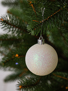 Набор украшений декоративных 9шт белый пластик (шар матовый 8см-2шт, шар с блестками 8см-2шт, шар с рисунком 8см-5шт) 000000000001208309