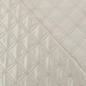 Покрывало DeN Палермо 190х220 атл/мат молочный геом2 U000232 000000000001203060