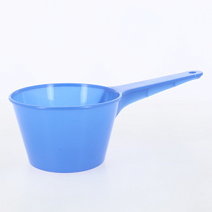 Ковш 1,5л ШЕФ ПОЛИМЕР. Прочный. Легкий. Не впитывает запахи. При нагрузках не деформируется. Пригоден для пищевых продуктов. Синий. Полипропилен 000000000001209420