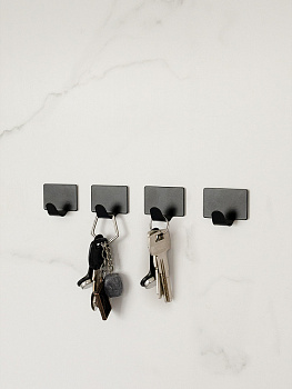 Набор крючков на липучке 4шт 2,5x4см DE'NASTIA матовый черный металл 000000000001228035