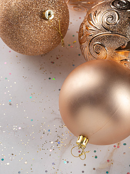 Набор украшений декоративных 4шт золото пластик (шар матовый 10см-1шт, шар с блестками 10см-1шт, шар с рисунком 10см-2шт) 000000000001208292