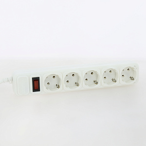 Фильтр сетевой 5 розеток 1,8м CENTEK СТ-8900-5-1,8 White ДВОЙНАЯ ЗАЩИТА мощность 2200Вт белый пластик 000000000001212418