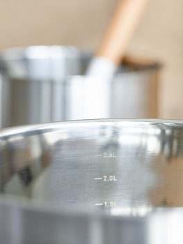 Миска 3л DE'NASTIA прозрачная крышка силиконовое дно ментол нержавеющая сталь 000000000001228059