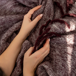 Плед 150x200см DE'NASTIA под мохер Темная бахрома темно-фиолетовый акрил 000000000001222317