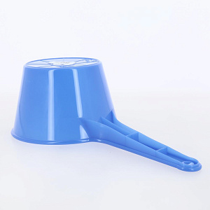 Ковш 1,5л ШЕФ ПОЛИМЕР. Прочный. Легкий. Не впитывает запахи. При нагрузках не деформируется. Пригоден для пищевых продуктов. Синий. Полипропилен 000000000001209420