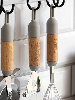 Овощечистка 20x5см DE'NASTIA деревянная ручка из бука серый нержавеющая сталь 000000000001213997