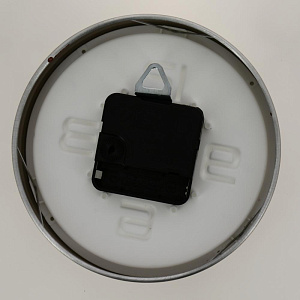 Часы настенные кварцевые Стиль белый (корпус из алюминия, циферблат из полистирола, питание от батарейки типа AA 15x4,2см 79655 000000000001185760