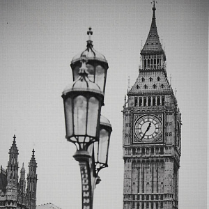 Картина для интерьера 30х40 - это современное и актуальное направление в дизайне помещений. Материал: Дерево 000000000001195682