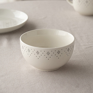 Салатник 13,2см 540мл DE'NASTIA Ромбы из точек белый фарфор 000000000001220856