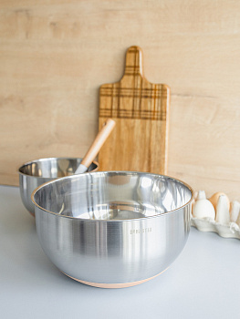 Миска 5л DE'NASTIA прозрачная крышка силиконовое дно бежевый нержавеющая сталь 000000000001228054