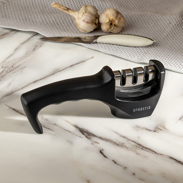 Точилка для ножей 22x4,4x6,8см DE'NASTIA трехэтапная заточка черный полипропилен/нержавеющая сталь/керамика 000000000001225974