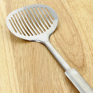 Шумовка Севилья Servitta 000000000001091368