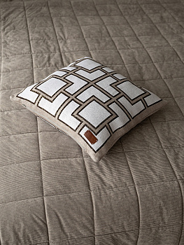 Наволочка декоративная 45x45см DE'NASTIA Геометрия квадраты белый/бежевый акрил 000000000001221465